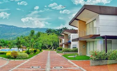 Maat vende hermosa Casa en Condominio-Villeta 216m2, $650Millones