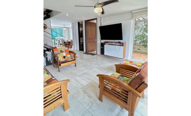 Maat vende hermosa Casa en Condominio-Villeta 216m2, $650Millones