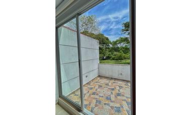 Maat vende hermosa Casa en Condominio-Villeta 216m2, $650Millones
