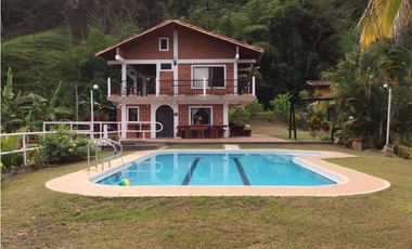 Finca en venta a 12 minutos de la Pintada