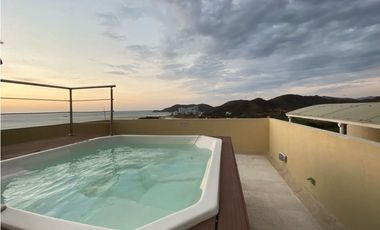 Bonito apartamento con vista al mar