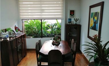 VENDO CASA SECTOR TESORO