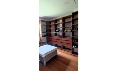 CASA EN VENTA POBLADO PARTE BAJA  MEDELLIN
