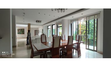 CASA EN VENTA POBLADO PARTE BAJA  MEDELLIN