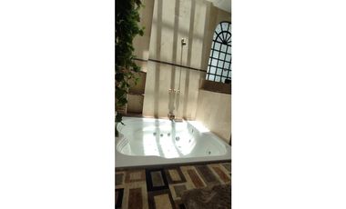 CASA EN VENTA POBLADO PARTE BAJA  MEDELLIN