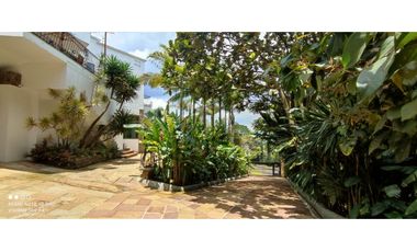 CASA EN VENTA POBLADO PARTE BAJA  MEDELLIN