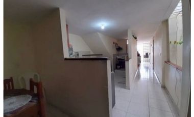 Casa multifamiliar de tres pisos en venta Barrio Olímpico Palmira