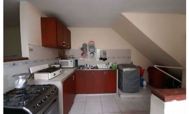 Casa multifamiliar de tres pisos en venta Barrio Olímpico Palmira