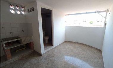 Casa multifamiliar de tres pisos en venta Barrio Olímpico Palmira