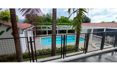 Casa Con Piscina Privada En Conjunto Urbano En La Mesa Cundi