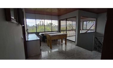 Casa Con Piscina Privada En Conjunto Urbano En La Mesa Cundi