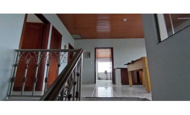 Casa Con Piscina Privada En Conjunto Urbano En La Mesa Cundi