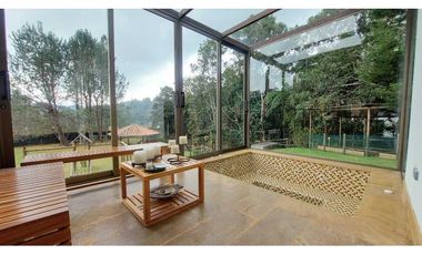 Vendo espectacular Casa Campestre Alto del Escobero