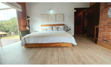 Vendo espectacular Casa Campestre Alto del Escobero