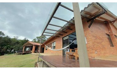 Vendo espectacular Casa Campestre Alto del Escobero