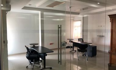 SE ARRIENDA OFICINA