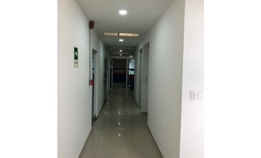 SE ARRIENDA OFICINA