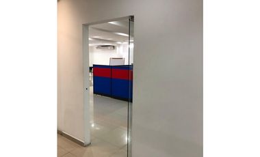 SE ARRIENDA OFICINA
