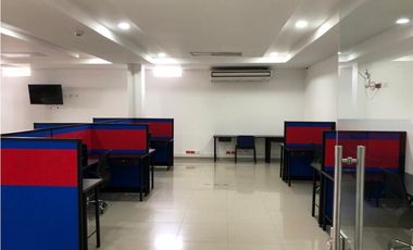 SE ARRIENDA OFICINA