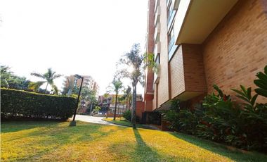 SE ALQUILA APARTAMENTO AMOBLADO EN CR LAGOS DEL POLO 2