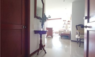 SE ALQUILA APARTAMENTO AMOBLADO EN CR LAGOS DEL POLO 2