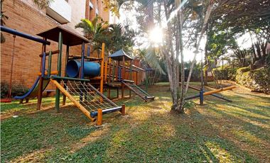 SE ALQUILA APARTAMENTO AMOBLADO EN CR LAGOS DEL POLO 2