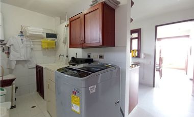 SE ALQUILA APARTAMENTO AMOBLADO EN CR LAGOS DEL POLO 2