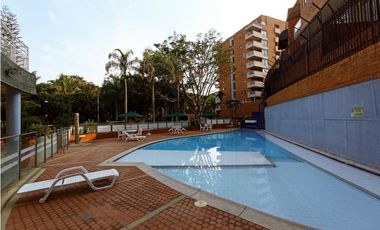 SE ALQUILA APARTAMENTO AMOBLADO EN CR LAGOS DEL POLO 2
