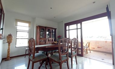 SE ALQUILA APARTAMENTO AMOBLADO EN CR LAGOS DEL POLO 2