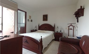 SE ALQUILA APARTAMENTO AMOBLADO EN CR LAGOS DEL POLO 2