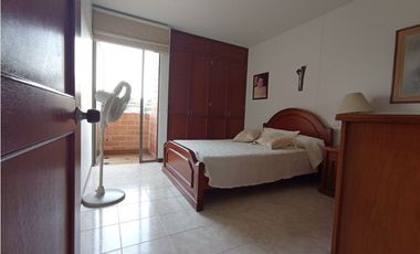 SE ALQUILA APARTAMENTO AMOBLADO EN CR LAGOS DEL POLO 2