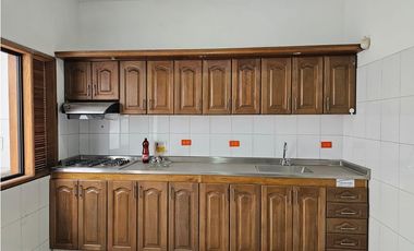 ARRIENDO CASA EN MEDELLIN LAURELES