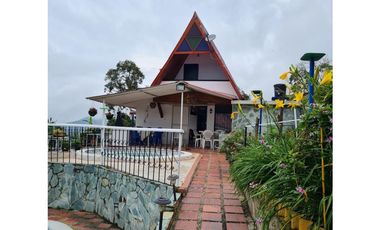Casa Quinta campestre en venta en condominio ubicada en Sasaima