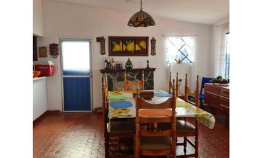 Casa Quinta campestre en venta en condominio ubicada en Sasaima