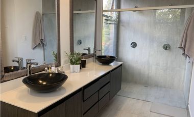 VENTA DE CASA EN EL ALTO DE LAS PALMAS