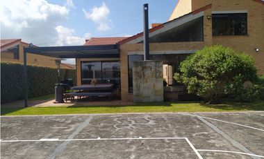 OFREZCO VENTA CASA CAMPESTRE EN CAJIC (PA)