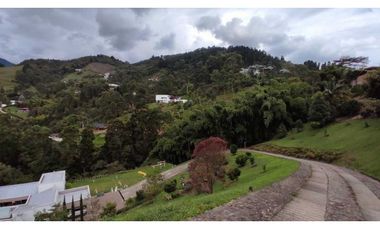 VENDO  LUJOSA CASA CAMPESTRE VARIANTE CALDAS