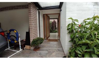 VENDO  LUJOSA CASA CAMPESTRE VARIANTE CALDAS
