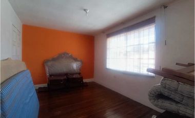 Venta casa en Chapinero con apartaestudio