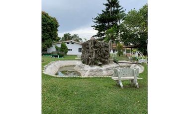 Hermosa finca de 3.600m2 con piscina en venta Rozo Valle Colombia