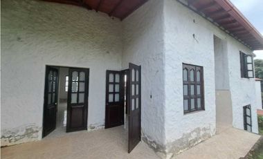 En Venta Casa Campestre en La Mesa Conjunto Cerrado