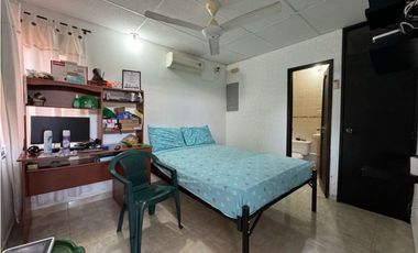 Casa tipo hostal en rodadero sur límite con gaira