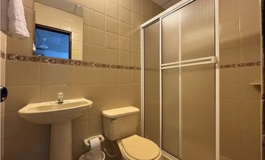 Casa tipo hostal en rodadero sur límite con gaira