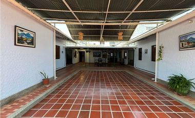 Casa tipo hostal en rodadero sur límite con gaira