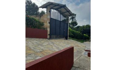 Casa-finca en Mesitas del Colegio,4 habs casa huespedes.ArbFrutales.YG
