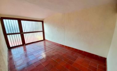 Casa de dos pisos en venta - Barrio Santa Ana Palmira Valle del Cauca