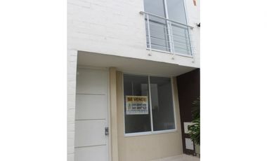 VENDO CASA EN CONDOMINIO CON PISCINA RICAURTE