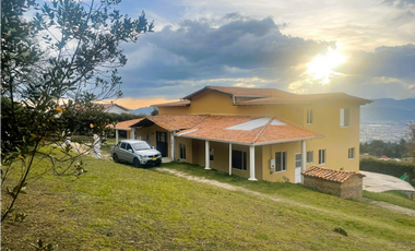 Casa en venta Yerbabuena