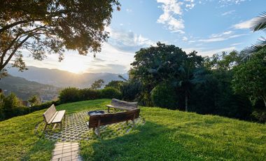 Casa en venta en Envigado sector El Escobero