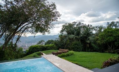 Casa en venta en Envigado sector El Escobero